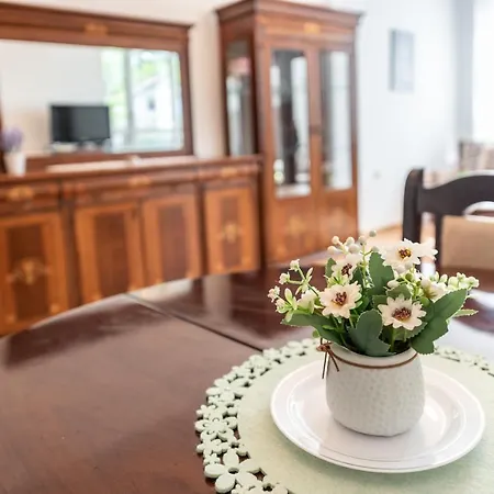 Apartman Unique With Pool And Sauna Várna