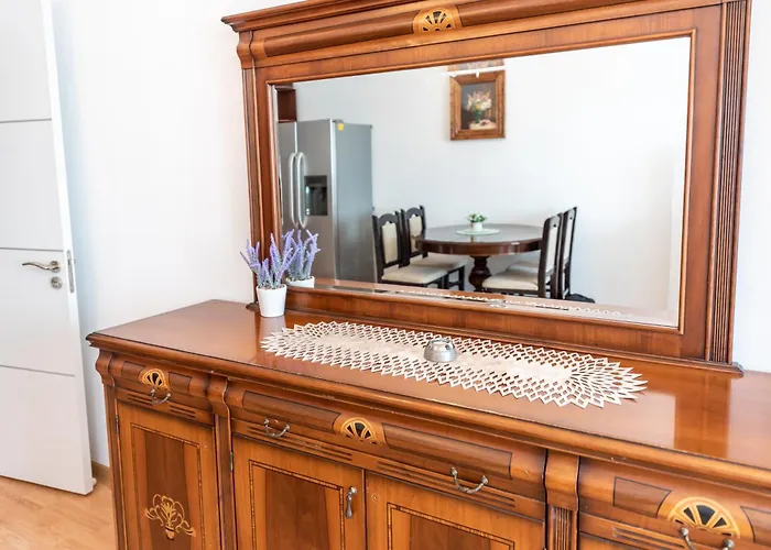 Unique With Pool And Sauna * 瓦爾納