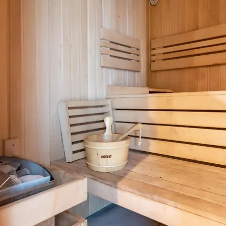 Unique With Pool And Sauna Appartement Varna